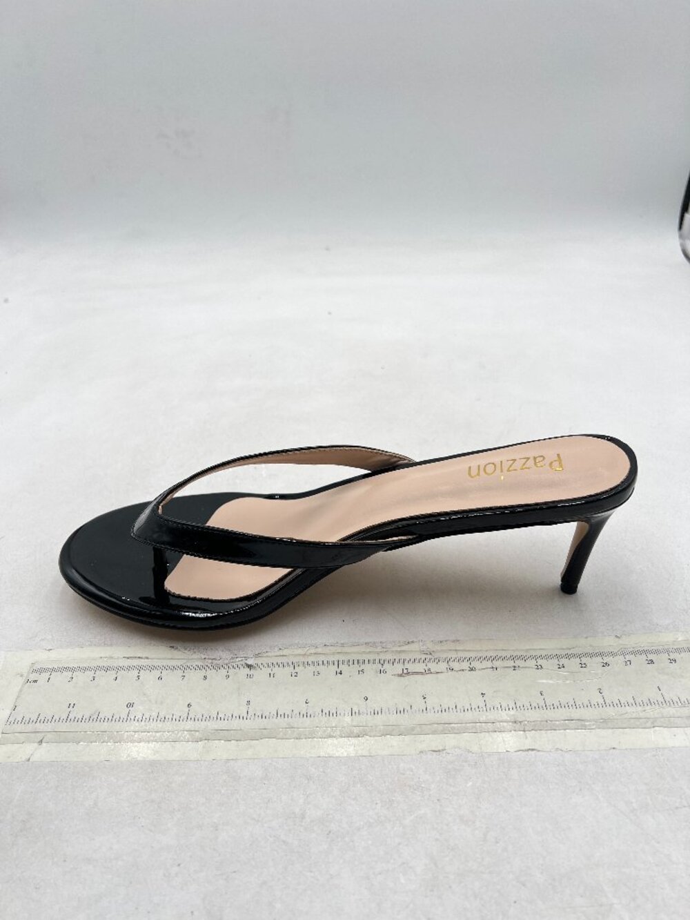 Pazzion Black Flip Flops Open Toe Mid Heels Thong Sandals Casual Daily Shoe